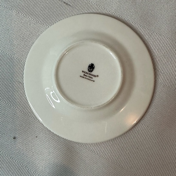 Small Wedgwood Mirabelle 3” Plate - Picture 12 of 13